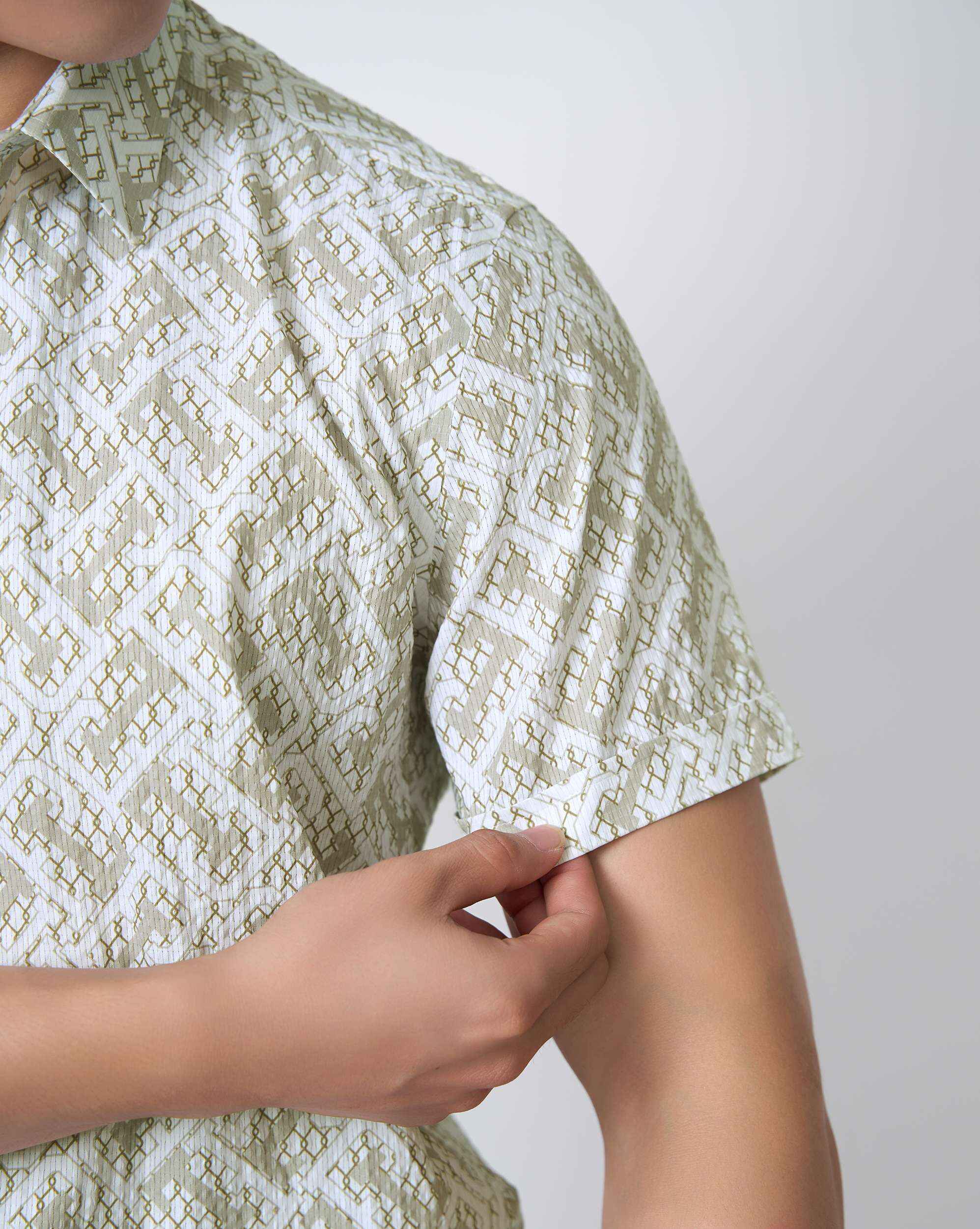 Áo Sơ Mi Ngắn Tay Nam Cao Cấp 5036 - Màu Be Hoạ Tiết Monogram