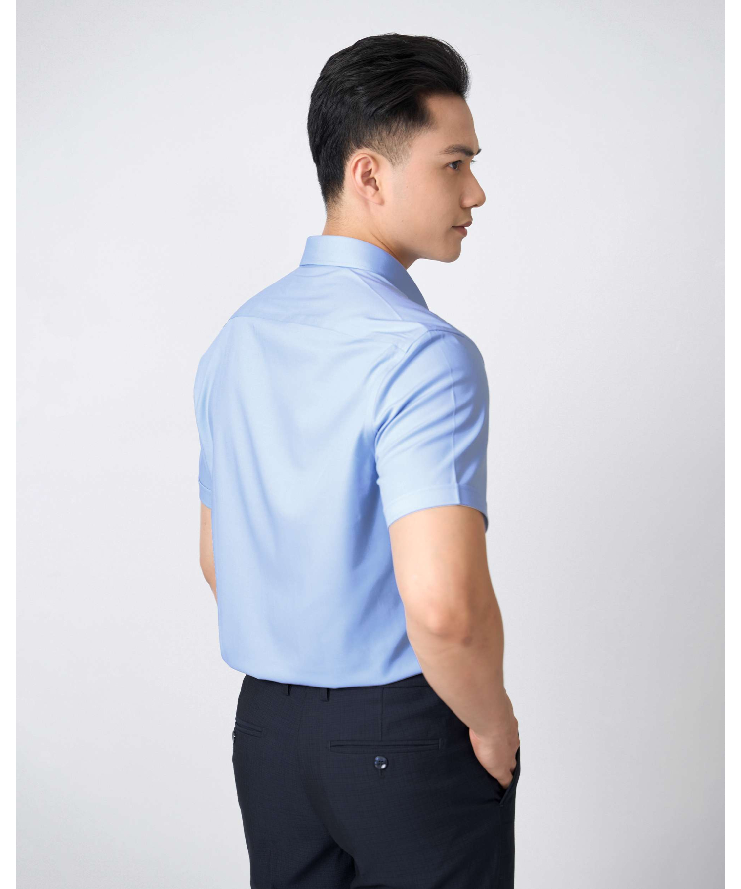 Áo Sơ Mi Ngắn Tay Nam Trơn 5019 Xanh Da Trời - Xanh Nhạt