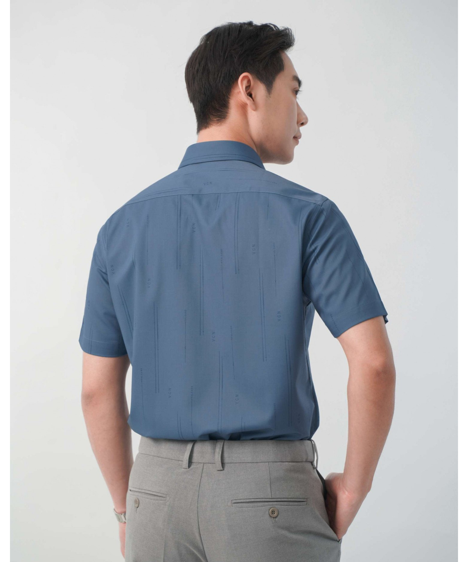 Áo Sơ Mi Ngắn Tay Nam In Họa Tiết 5016 - Xanh Đậm