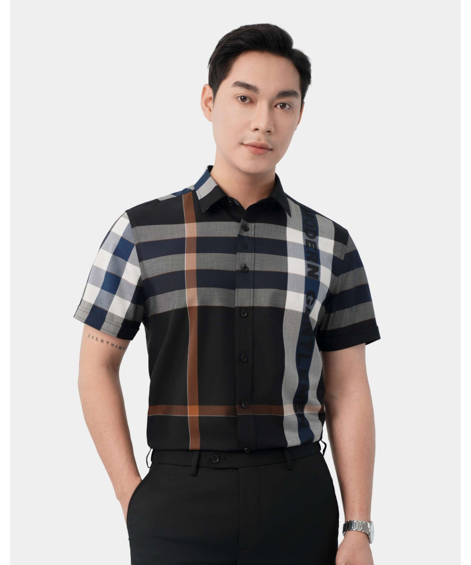 Áo Sơ Mi Ngắn Tay Nam Kẻ Ô 5023C Đen - Đen
