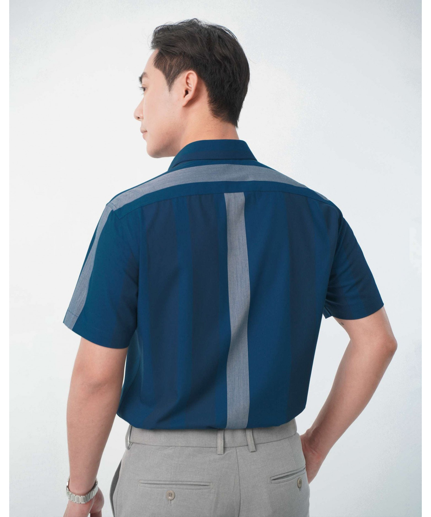 Áo Sơ Mi Ngắn Tay Nam Kẻ Ô 5023C Đen - Xanh