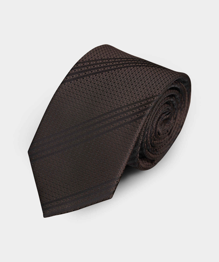 C&agrave; Vạt Nam M&agrave;u N&acirc;u C052