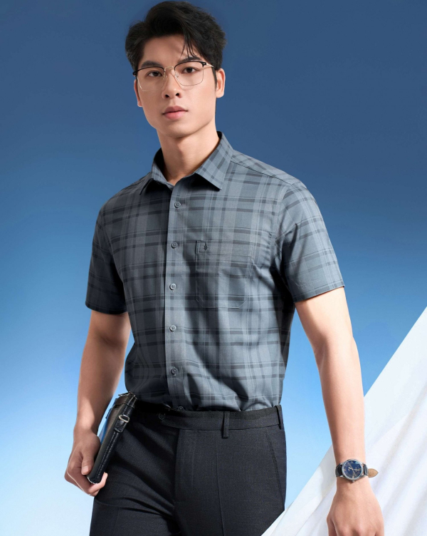 Áo Sơ Mi Ngắn Tay Nam Kẻ Ô 5017C Xanh Đậm