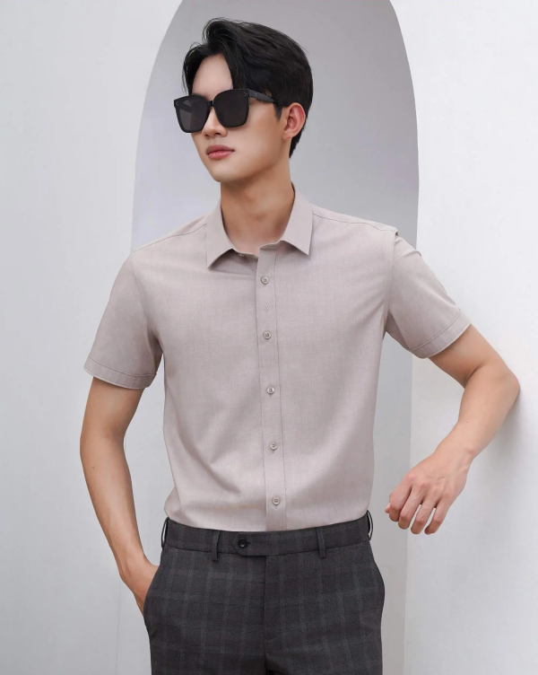 Áo Sơ Mi Ngắn Tay Vải Vân Xước 3026C Nâu