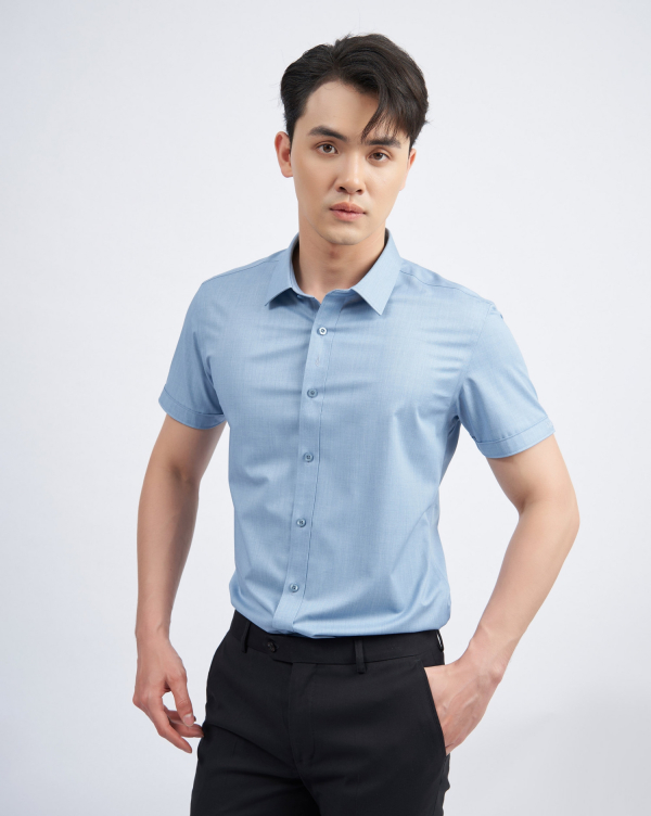 Áo Sơ Mi Ngắn Tay Vải Vân Xước 3026A Xanh Nhạt
