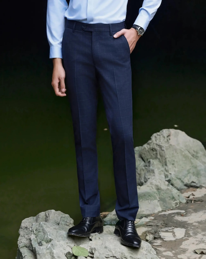 Quần Âu Nam Hoạ Tiết Kẻ Caro Trẻ Trung Màu Xanh Navy 3001A
