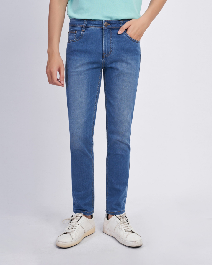 Quần Jeans Nam Basic Màu Xanh Sáng 2005