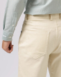 Quần Kaki Nam Dáng Carrot 3003 Trắng
