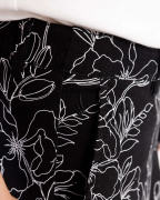 Quần Short Nam Họa Tiết Thời Trang 3005A Đen