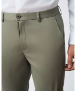 Quần Kaki Nam Dáng Carrot Trơn 4001 - Xanh Đậm