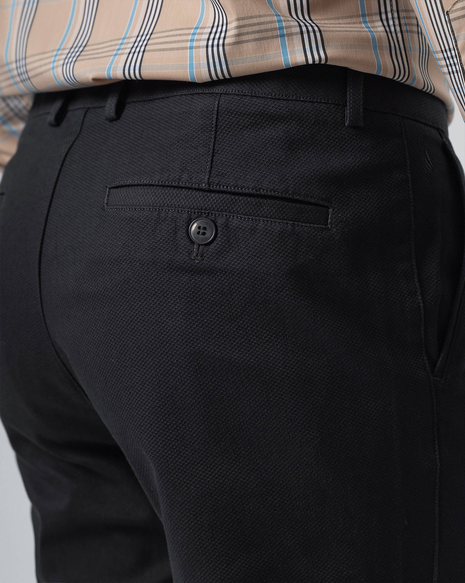 Quần Kaki Nam Dáng Slim Vải Vân Gai 4001 - Màu Đen