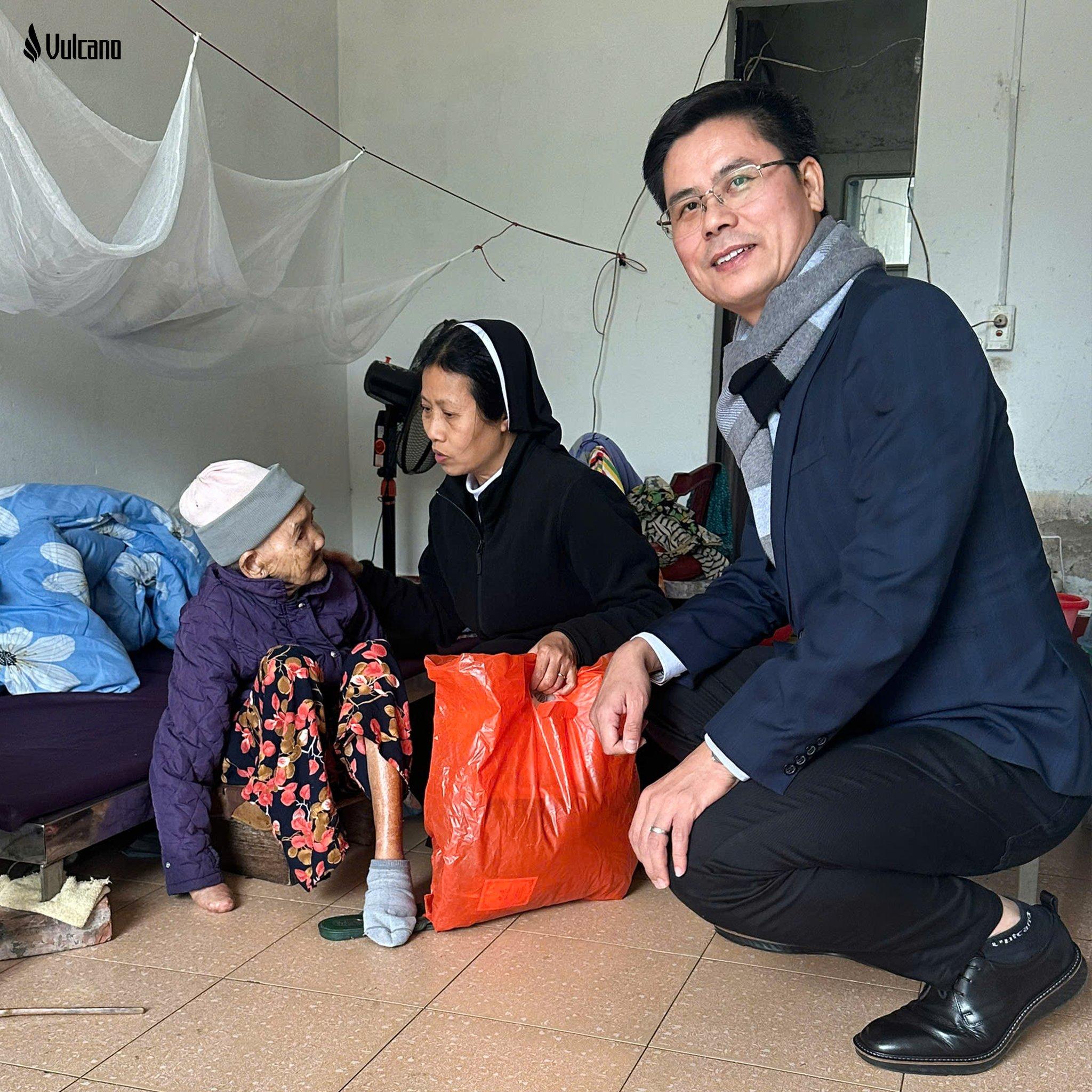 Giáng Sinh Ấm Áp - Chia Sẻ Yêu Thương 5