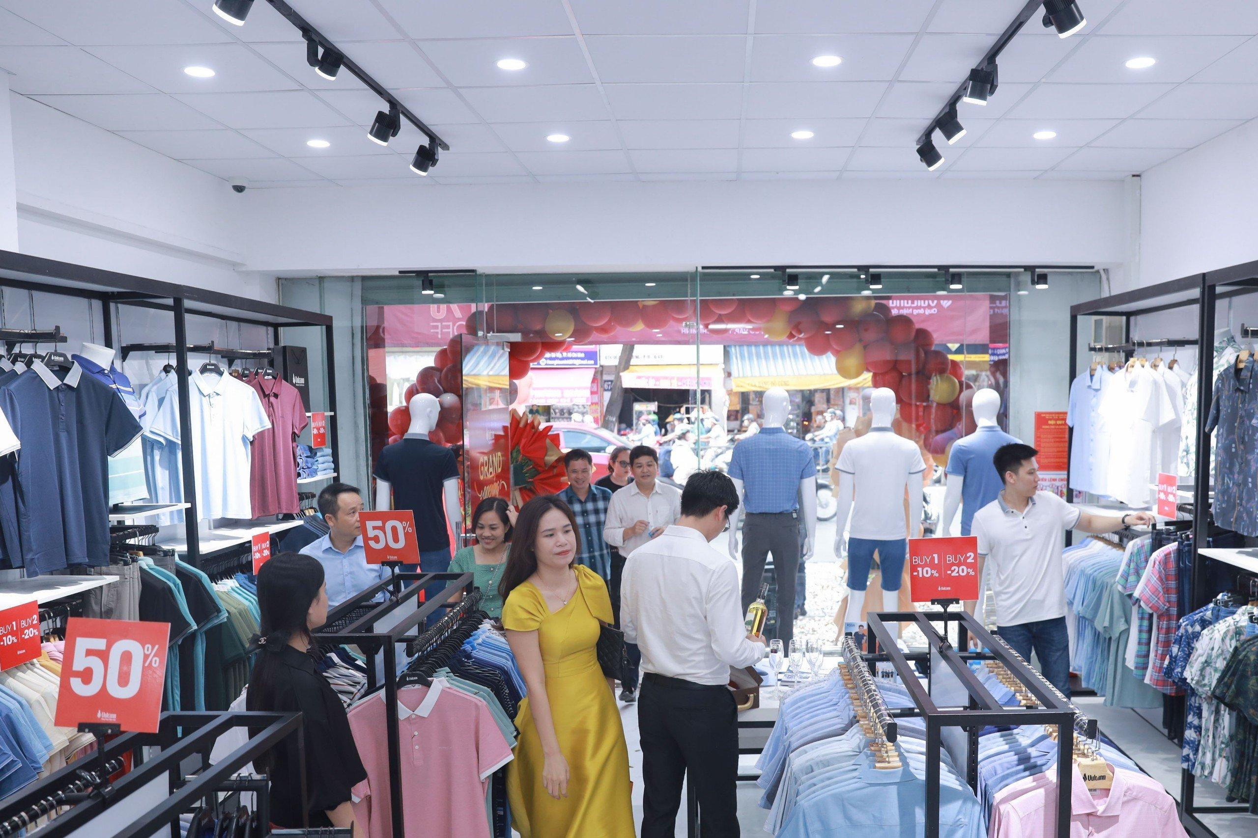 Tưng Bừng Khai Trương Vulcano 669 Quang Trung 3